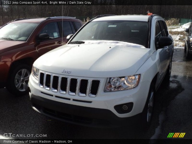 Bright White / Dark Slate Gray 2012 Jeep Compass Sport 4x4
