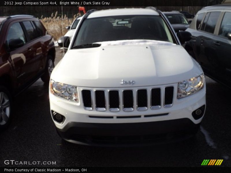 Bright White / Dark Slate Gray 2012 Jeep Compass Sport 4x4