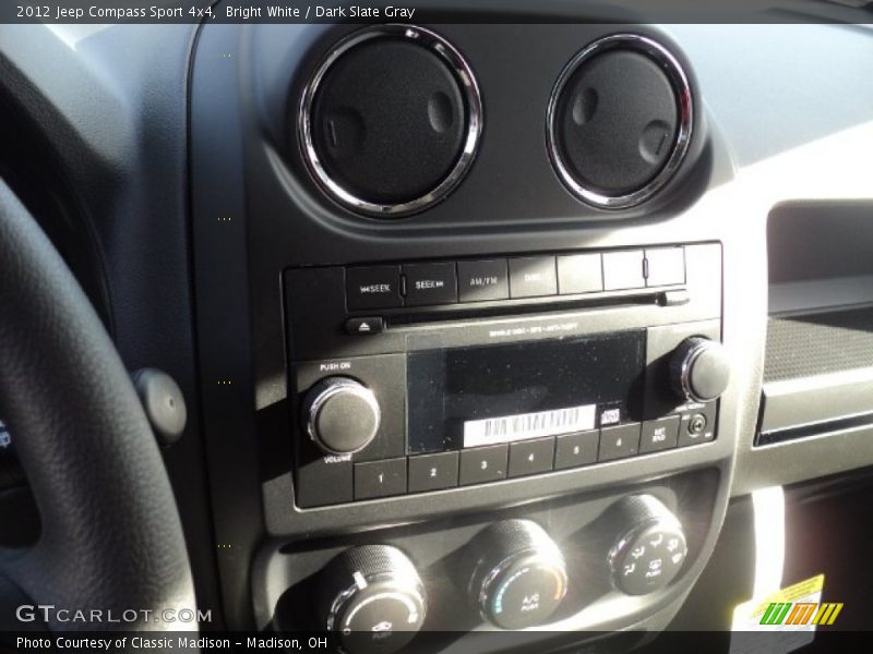 Bright White / Dark Slate Gray 2012 Jeep Compass Sport 4x4