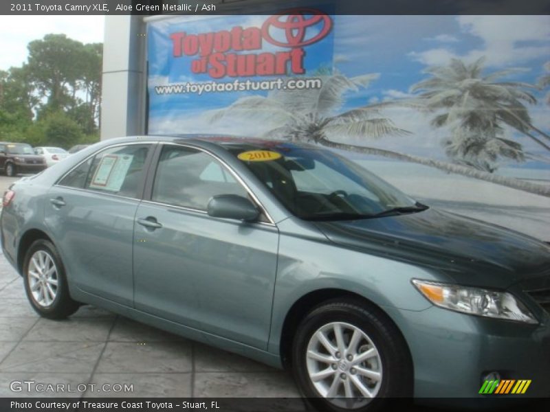 Aloe Green Metallic / Ash 2011 Toyota Camry XLE