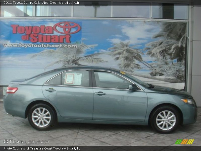 Aloe Green Metallic / Ash 2011 Toyota Camry XLE