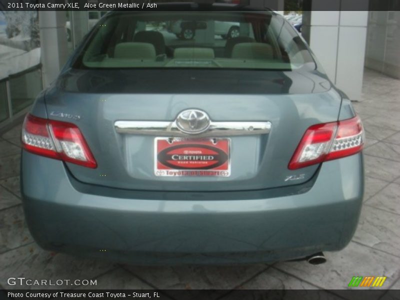 Aloe Green Metallic / Ash 2011 Toyota Camry XLE
