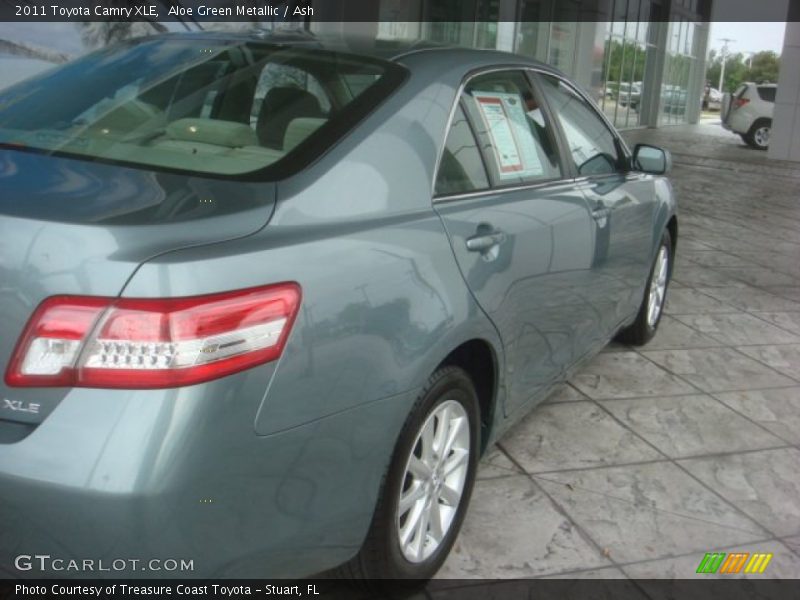 Aloe Green Metallic / Ash 2011 Toyota Camry XLE