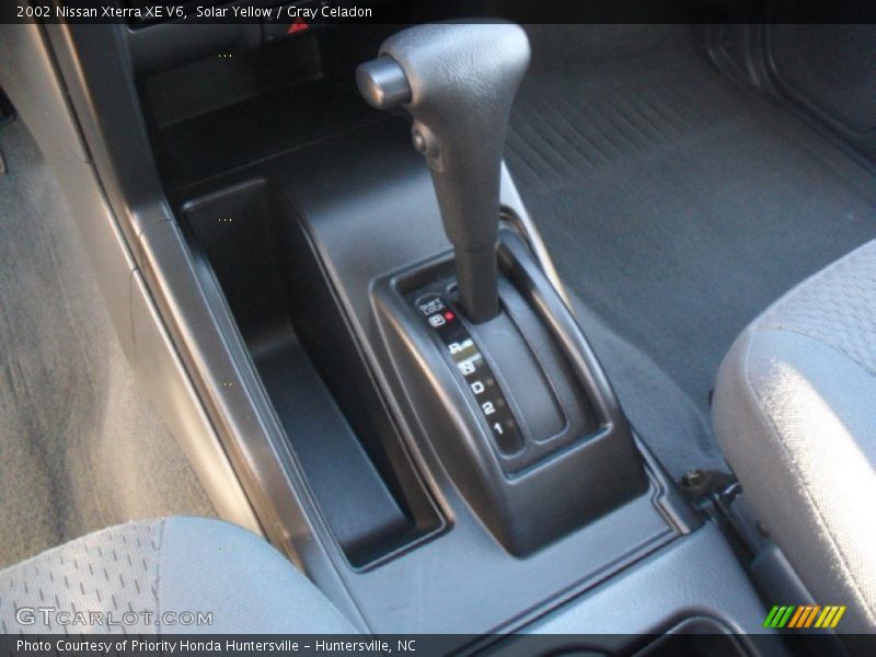 Solar Yellow / Gray Celadon 2002 Nissan Xterra XE V6