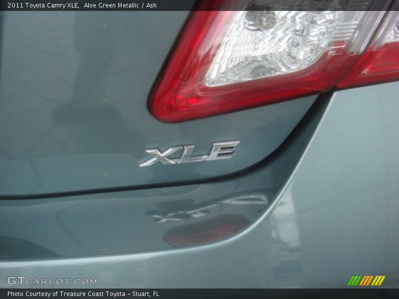 Aloe Green Metallic / Ash 2011 Toyota Camry XLE