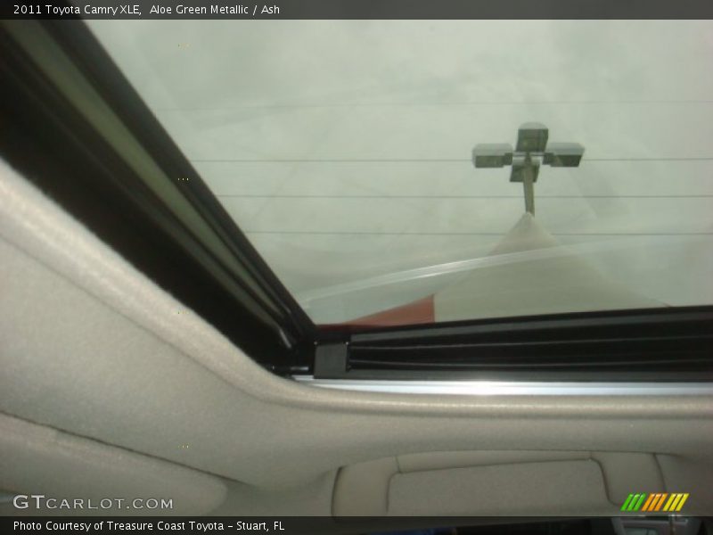 Aloe Green Metallic / Ash 2011 Toyota Camry XLE