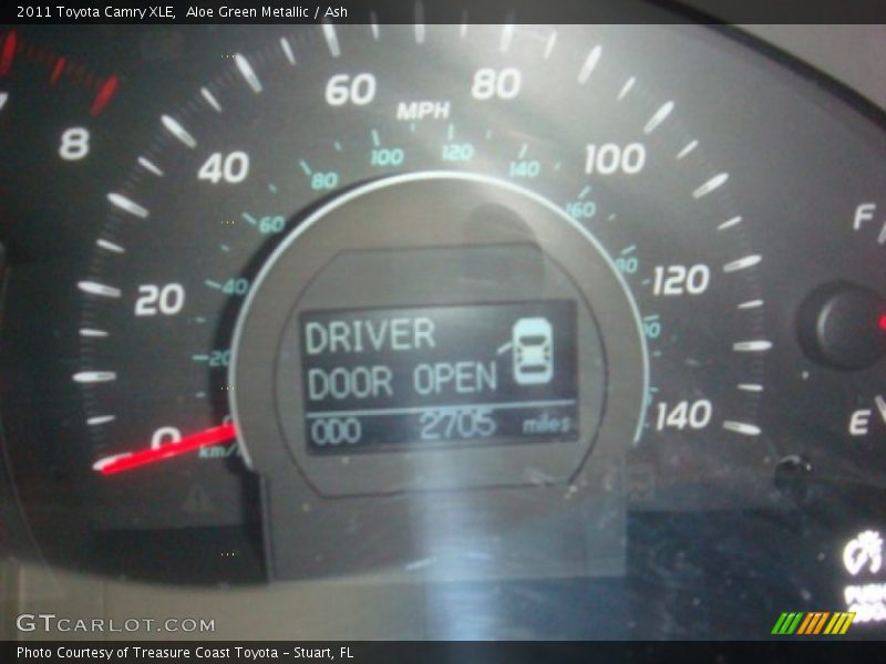Aloe Green Metallic / Ash 2011 Toyota Camry XLE