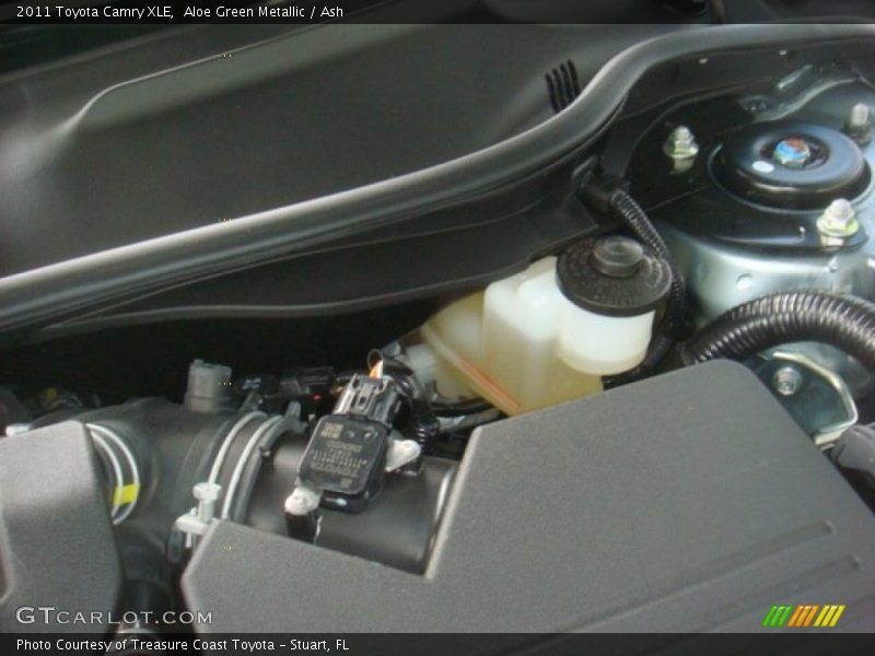 Aloe Green Metallic / Ash 2011 Toyota Camry XLE