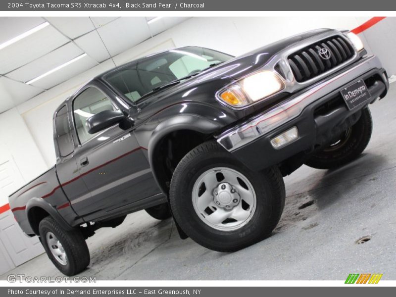 Black Sand Pearl / Charcoal 2004 Toyota Tacoma SR5 Xtracab 4x4