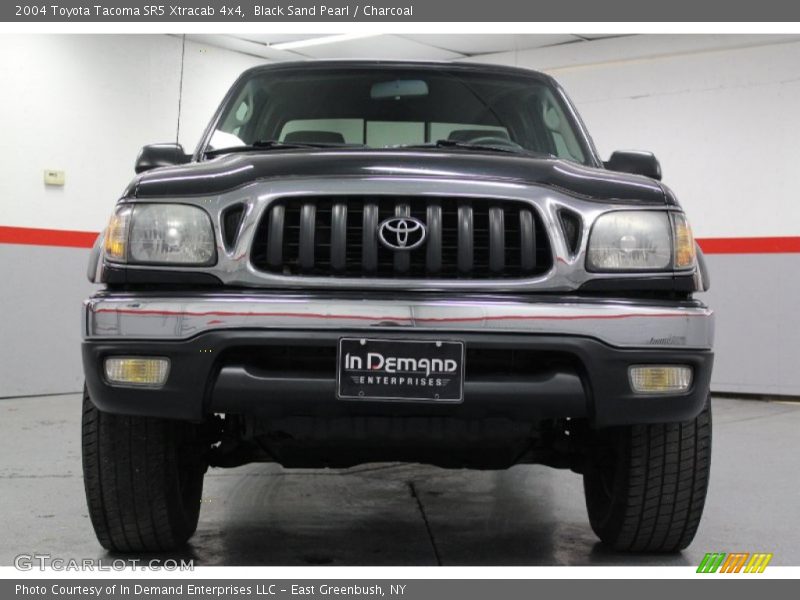 Black Sand Pearl / Charcoal 2004 Toyota Tacoma SR5 Xtracab 4x4