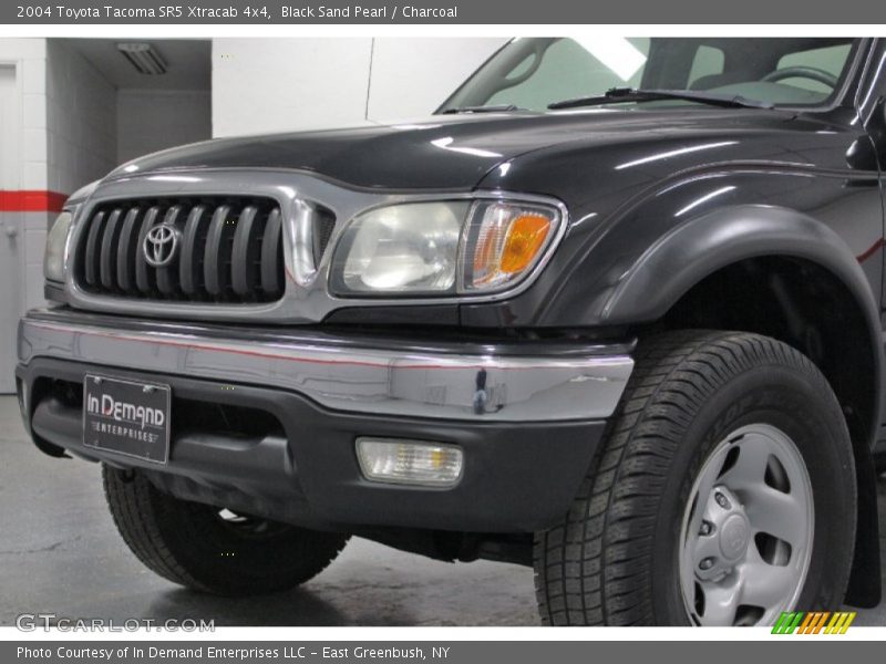 Black Sand Pearl / Charcoal 2004 Toyota Tacoma SR5 Xtracab 4x4