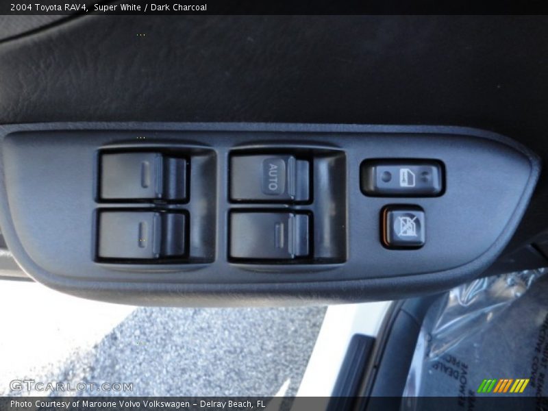 Super White / Dark Charcoal 2004 Toyota RAV4