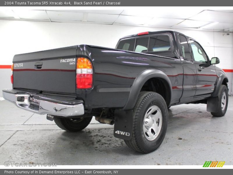 Black Sand Pearl / Charcoal 2004 Toyota Tacoma SR5 Xtracab 4x4