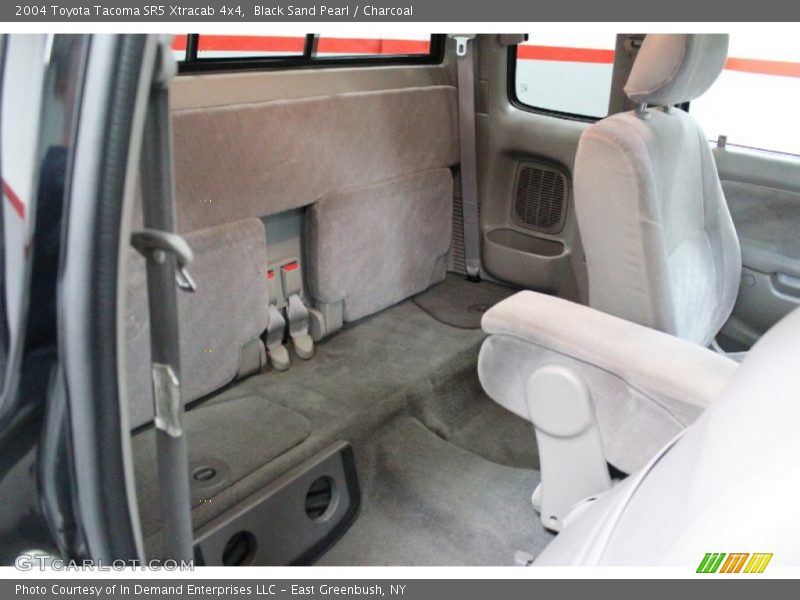  2004 Tacoma SR5 Xtracab 4x4 Charcoal Interior
