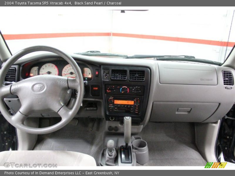 Black Sand Pearl / Charcoal 2004 Toyota Tacoma SR5 Xtracab 4x4