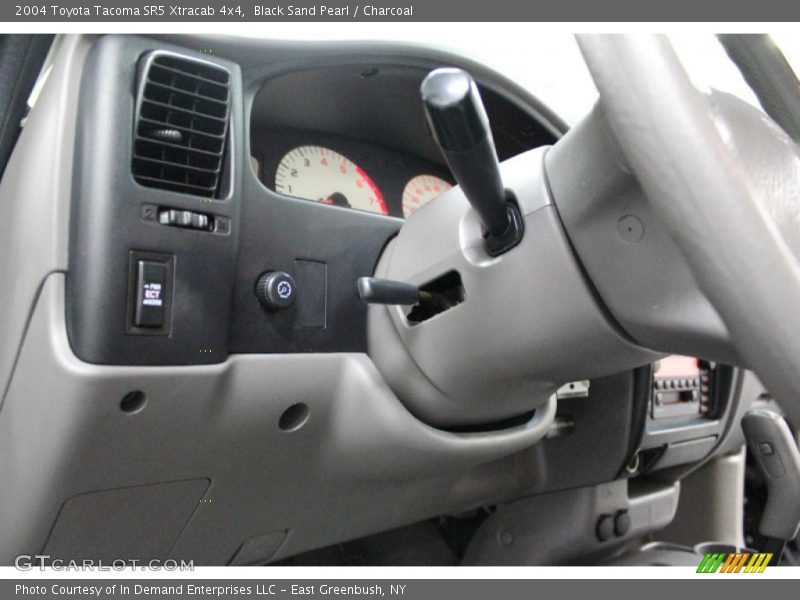 Black Sand Pearl / Charcoal 2004 Toyota Tacoma SR5 Xtracab 4x4