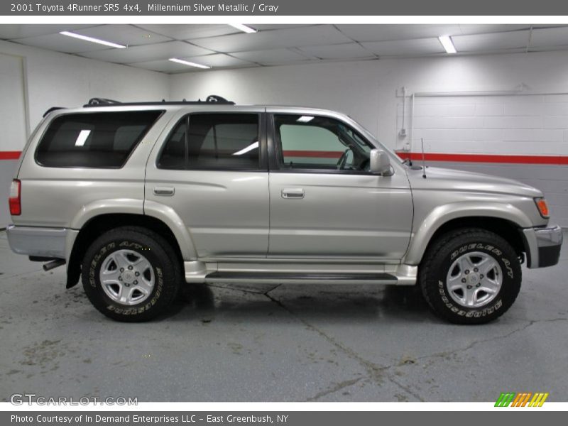 Millennium Silver Metallic / Gray 2001 Toyota 4Runner SR5 4x4