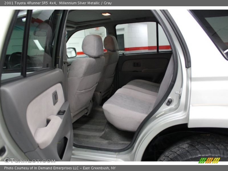 Millennium Silver Metallic / Gray 2001 Toyota 4Runner SR5 4x4