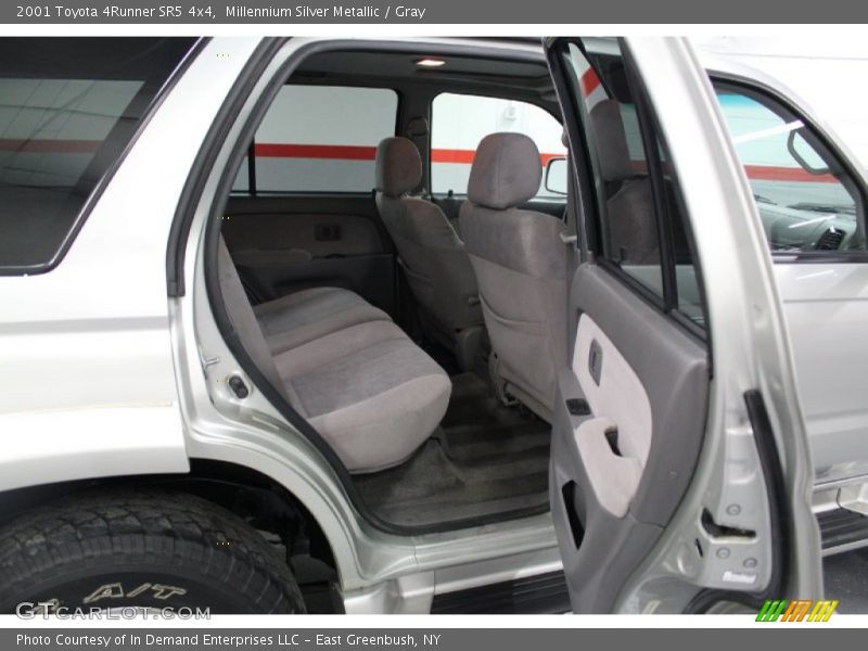 Millennium Silver Metallic / Gray 2001 Toyota 4Runner SR5 4x4