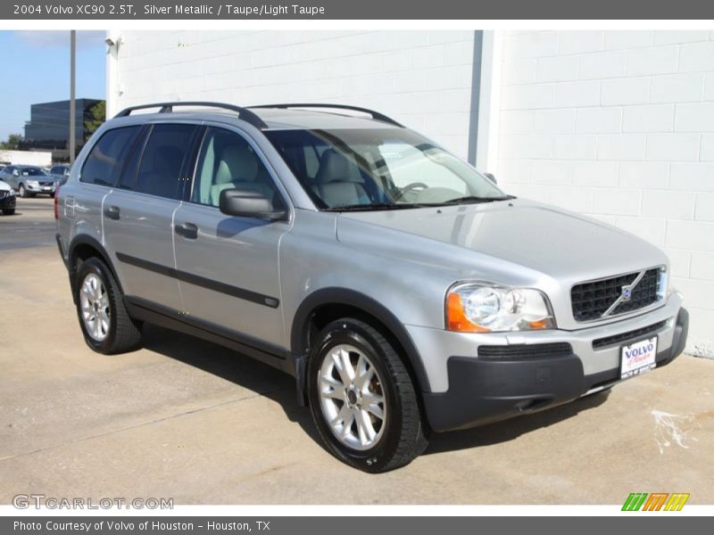 Silver Metallic / Taupe/Light Taupe 2004 Volvo XC90 2.5T