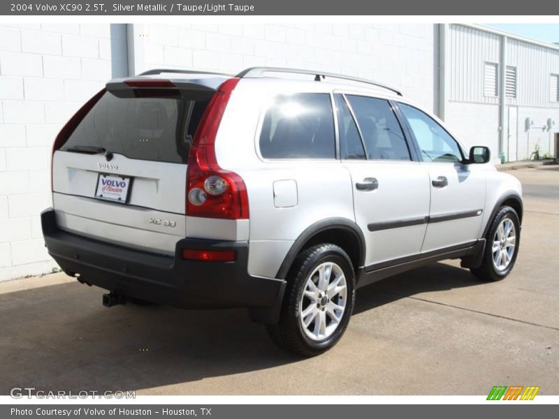 Silver Metallic / Taupe/Light Taupe 2004 Volvo XC90 2.5T