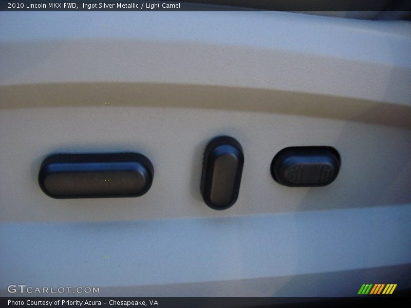 Ingot Silver Metallic / Light Camel 2010 Lincoln MKX FWD