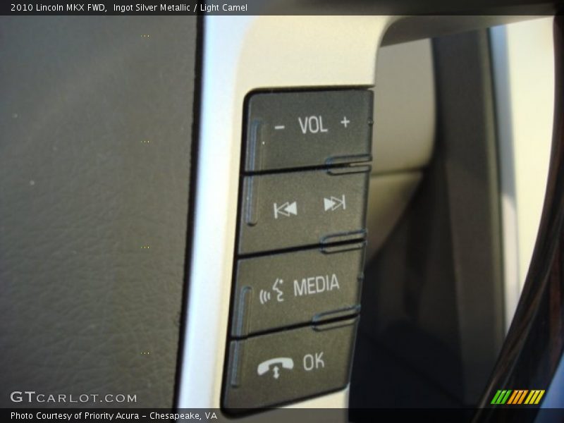 Ingot Silver Metallic / Light Camel 2010 Lincoln MKX FWD