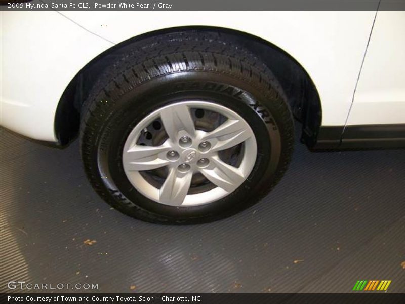 Powder White Pearl / Gray 2009 Hyundai Santa Fe GLS