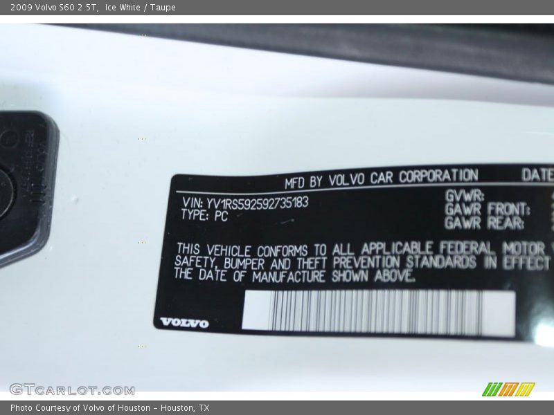 Ice White / Taupe 2009 Volvo S60 2.5T