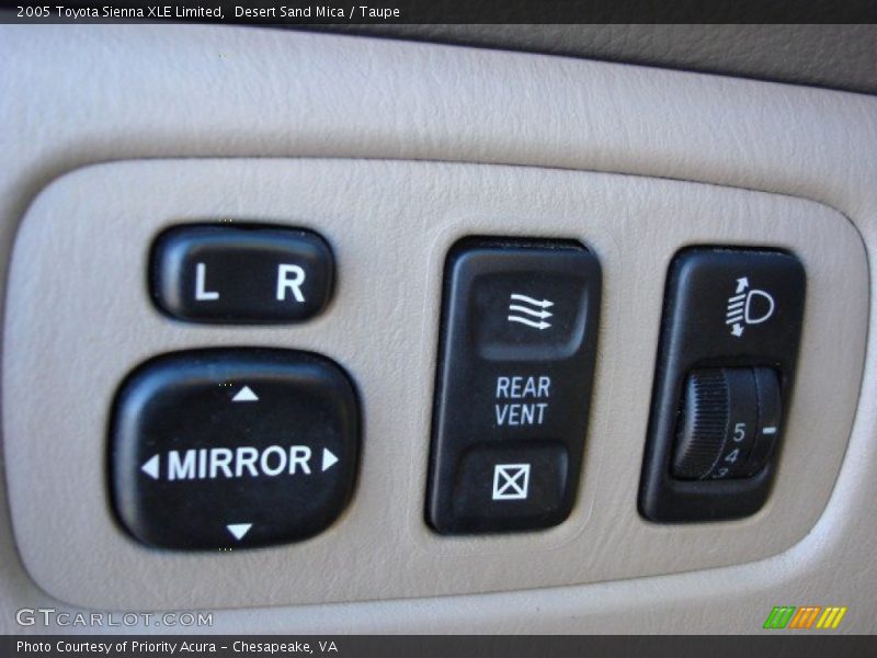 Desert Sand Mica / Taupe 2005 Toyota Sienna XLE Limited