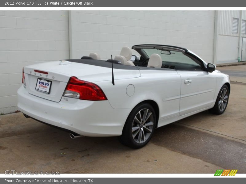 Ice White / Calcite/Off Black 2012 Volvo C70 T5