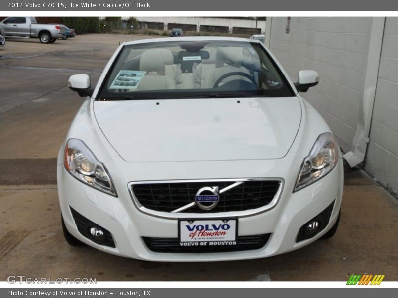 Ice White / Calcite/Off Black 2012 Volvo C70 T5
