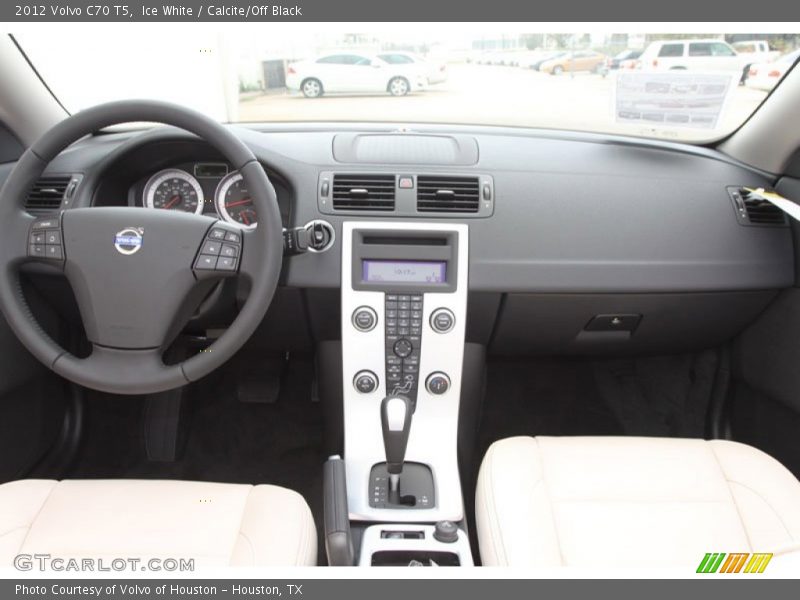 Dashboard of 2012 C70 T5