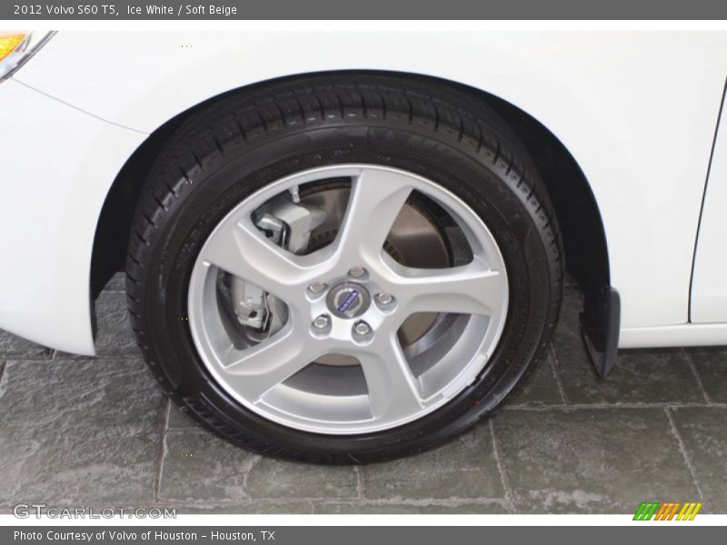 Ice White / Soft Beige 2012 Volvo S60 T5
