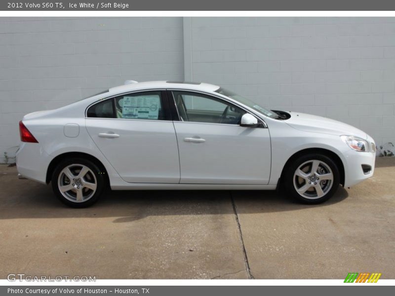 Ice White / Soft Beige 2012 Volvo S60 T5