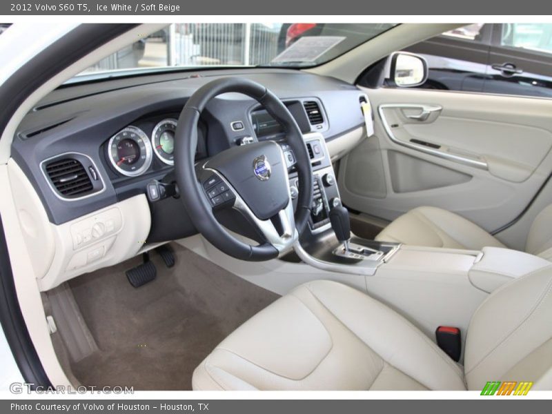 Ice White / Soft Beige 2012 Volvo S60 T5