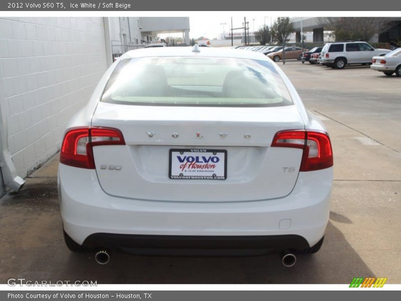 Ice White / Soft Beige 2012 Volvo S60 T5