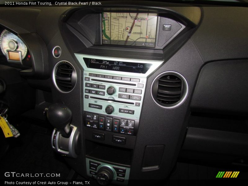 Controls of 2011 Pilot Touring