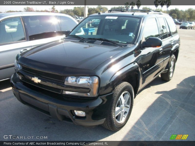 Black / Light Gray 2005 Chevrolet TrailBlazer LT