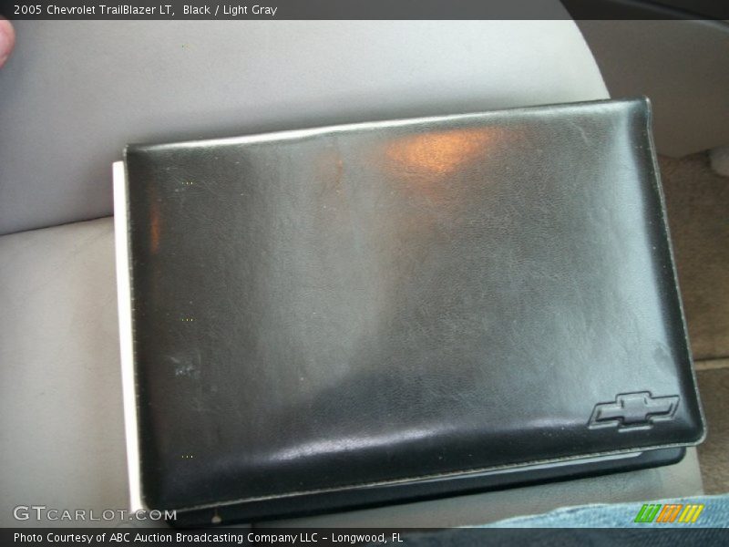 Black / Light Gray 2005 Chevrolet TrailBlazer LT