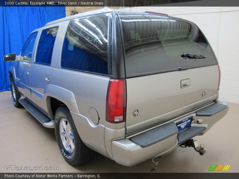 Silver Sand / Neutral Shale 2000 Cadillac Escalade 4WD