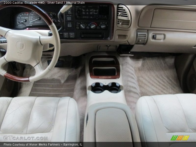 Silver Sand / Neutral Shale 2000 Cadillac Escalade 4WD
