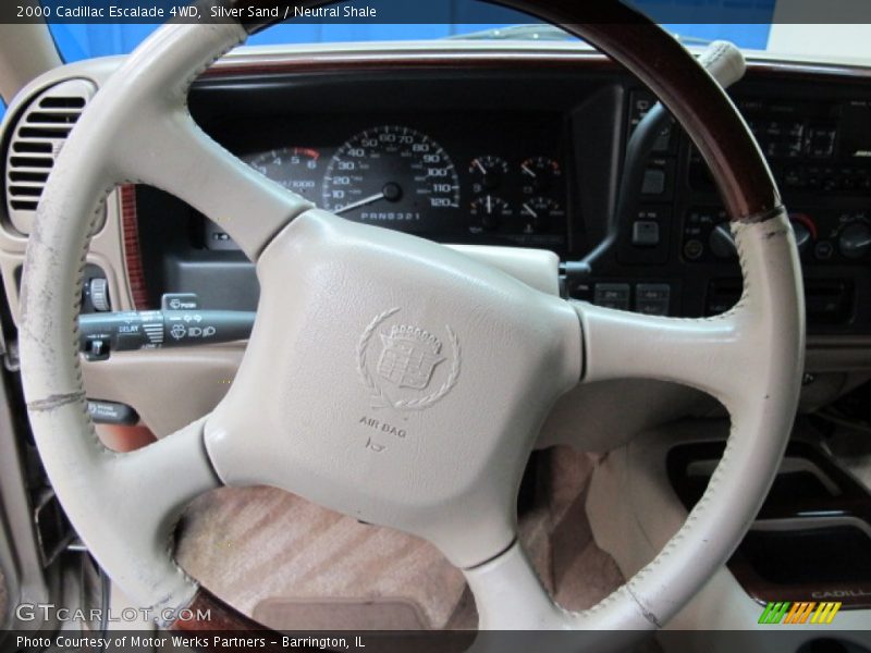 Silver Sand / Neutral Shale 2000 Cadillac Escalade 4WD