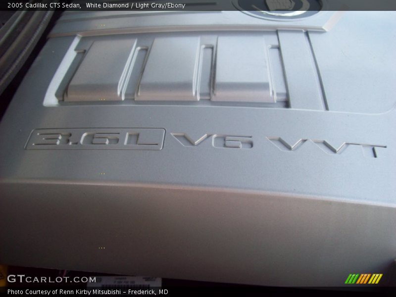 White Diamond / Light Gray/Ebony 2005 Cadillac CTS Sedan