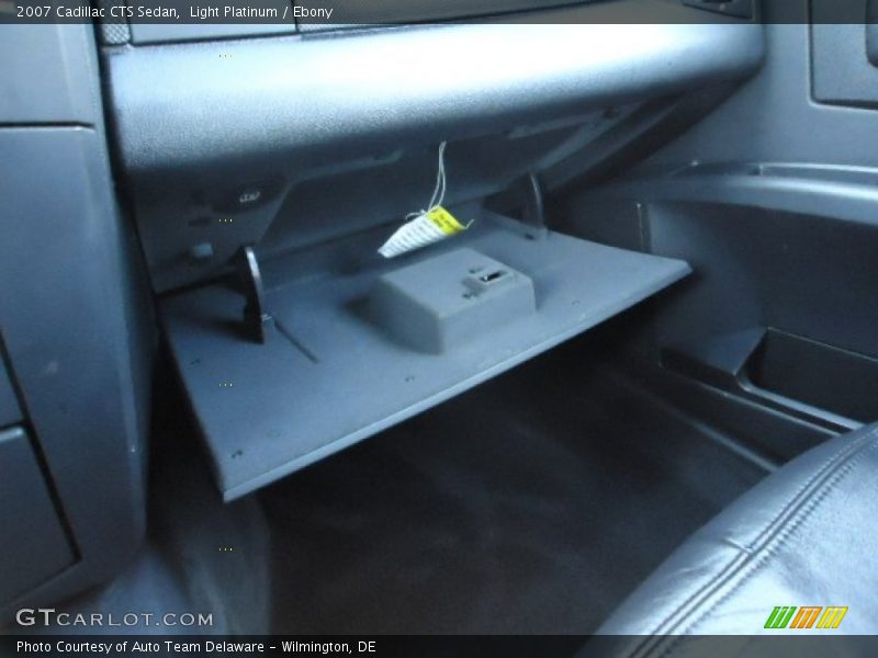 Light Platinum / Ebony 2007 Cadillac CTS Sedan