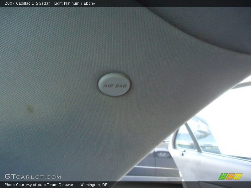 Light Platinum / Ebony 2007 Cadillac CTS Sedan