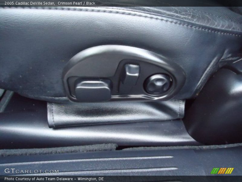 Crimson Pearl / Black 2005 Cadillac DeVille Sedan