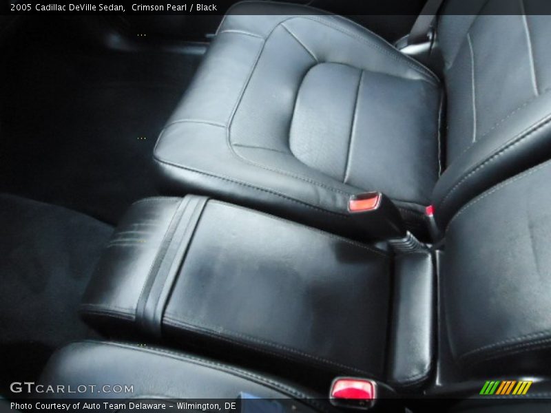 Crimson Pearl / Black 2005 Cadillac DeVille Sedan