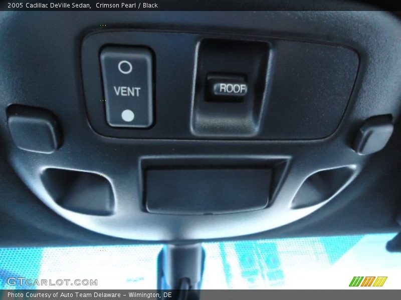 Crimson Pearl / Black 2005 Cadillac DeVille Sedan