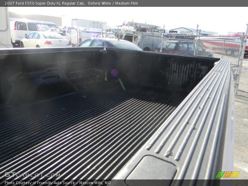 Oxford White / Medium Flint 2007 Ford F350 Super Duty XL Regular Cab